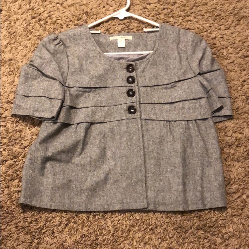 Short sleeve crop jacket